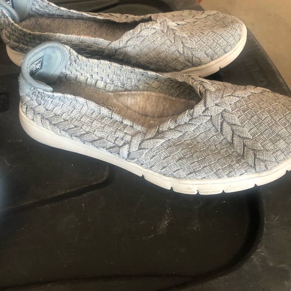 Two pairs of Bob and Skechers shoes - Picture 4 of 4